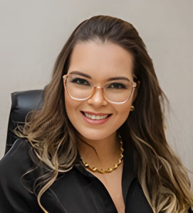 Dra. Julianna Costa, advogada